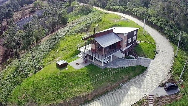 Lindo Sitio em Condominio Sítio