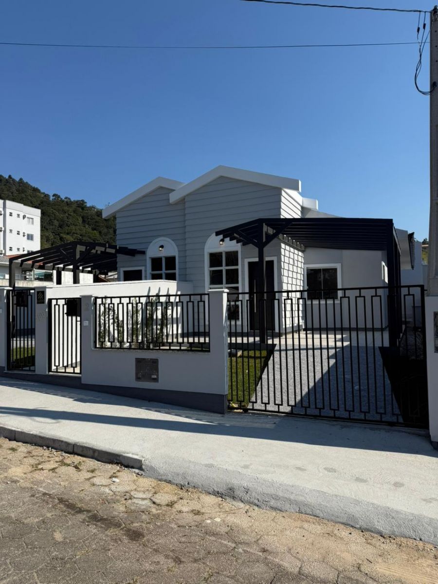 Casa Geminada - Venda - Fundos - Biguaçu - SC