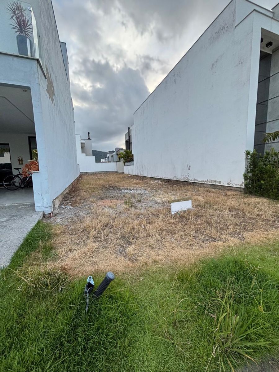 Terreno em Condom�nio - Venda - Beira Rio - Bigua�u - SC